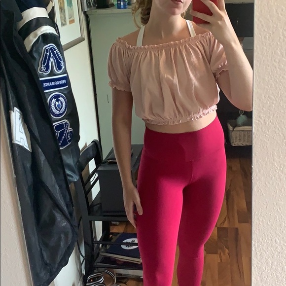 Cute pink top - Picture 2 of 3